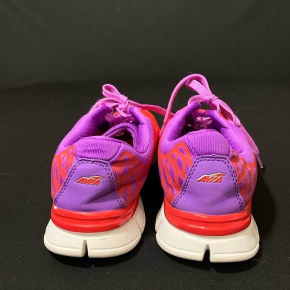Gently used Avia running shoe - Picture 3 of 5